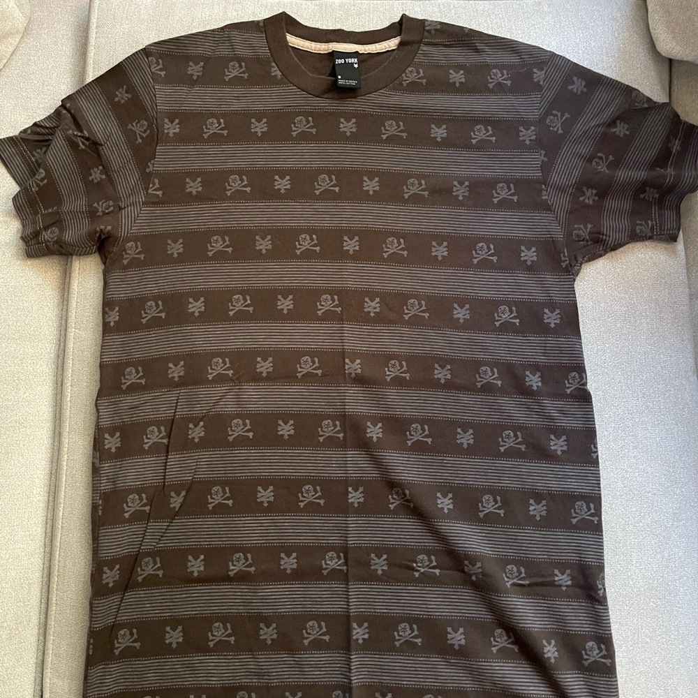 Zoo York t shirt medium brown